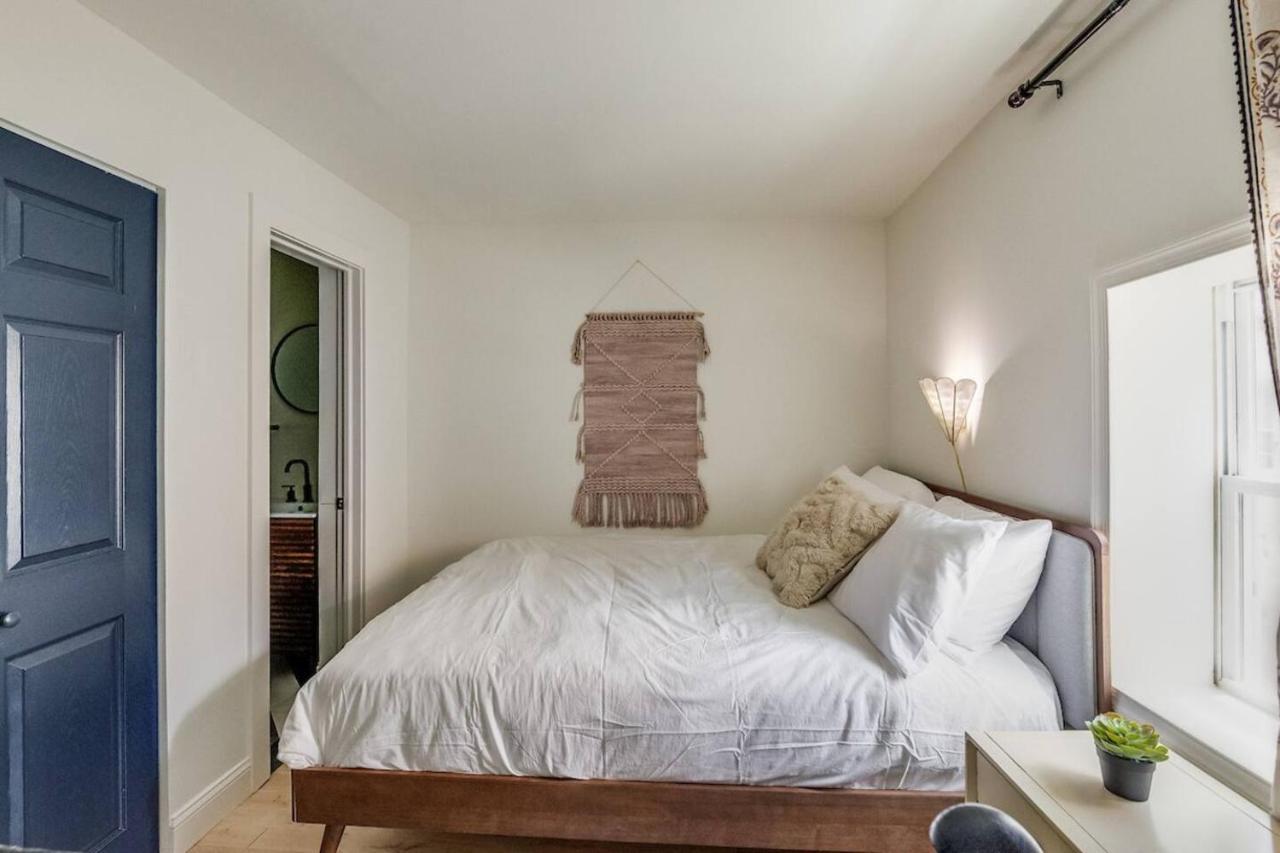 Beautiful & Stylish 2 Bdr Hosted By Stayrafa Philadelphia